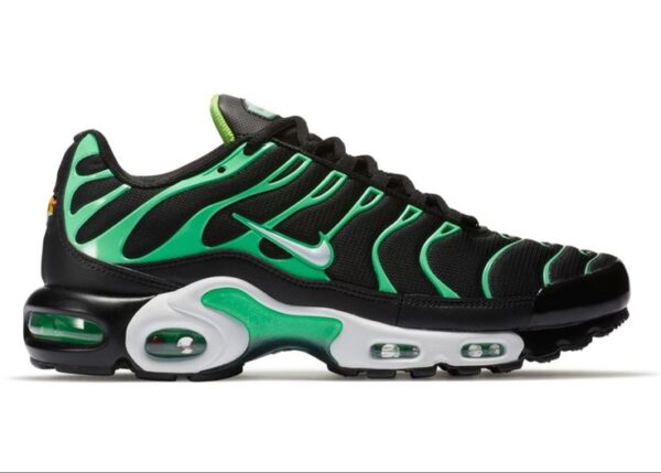 Women’s Nike Air Max Plus Drift “Panda”