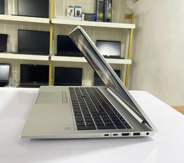 HP EliteBook 855 G8 – AMD Ryzen 7 5800U (Quasi Neuf)